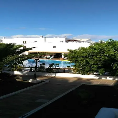 Appartement Sleeps 2 Pool Wifi