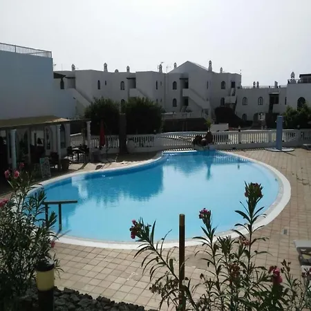 Appartement Sleeps 2 Pool Wifi *