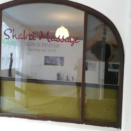 Sleeps 2 Pool Wifi Appartement *