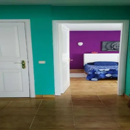 Sleeps 2 Pool Wifi Appartement *