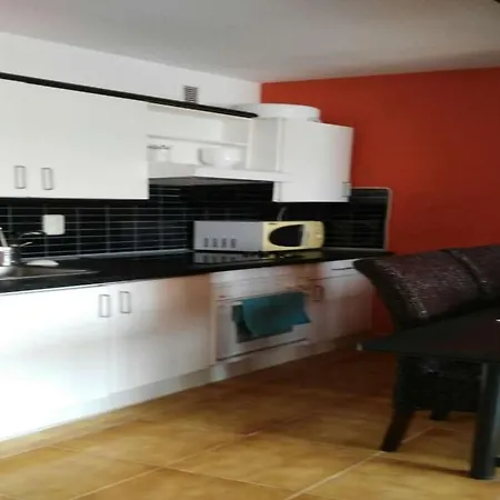 Sleeps 2 Pool Wifi Costa Teguise