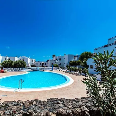 Sleeps 2 Pool Wifi Appartement